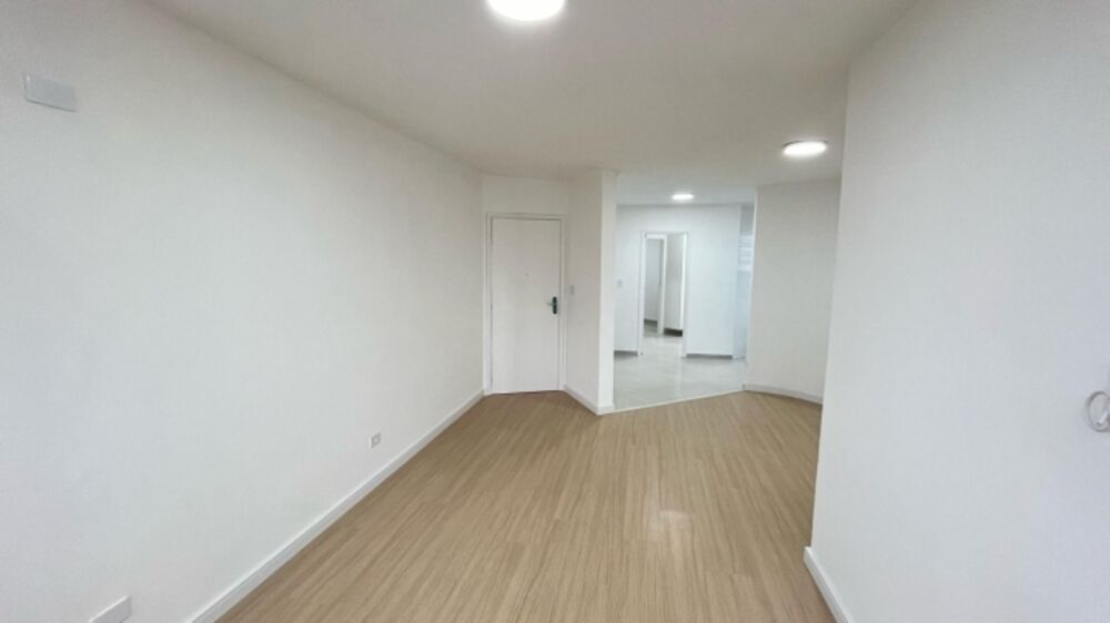 Apartamento à venda com 3 quartos, 110m² - Foto 3