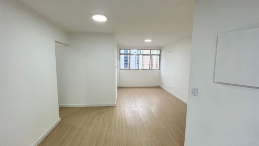 Apartamento à venda com 3 quartos, 110m² - Foto 2