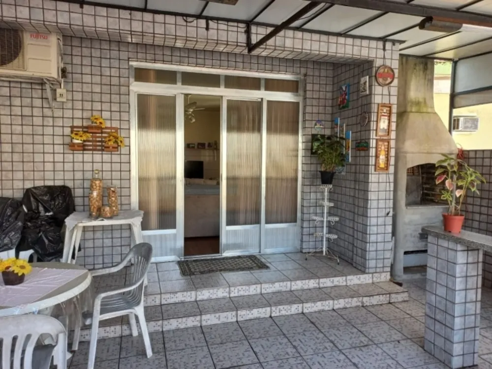 Casa, 3 quartos, 197 m² - Foto 1