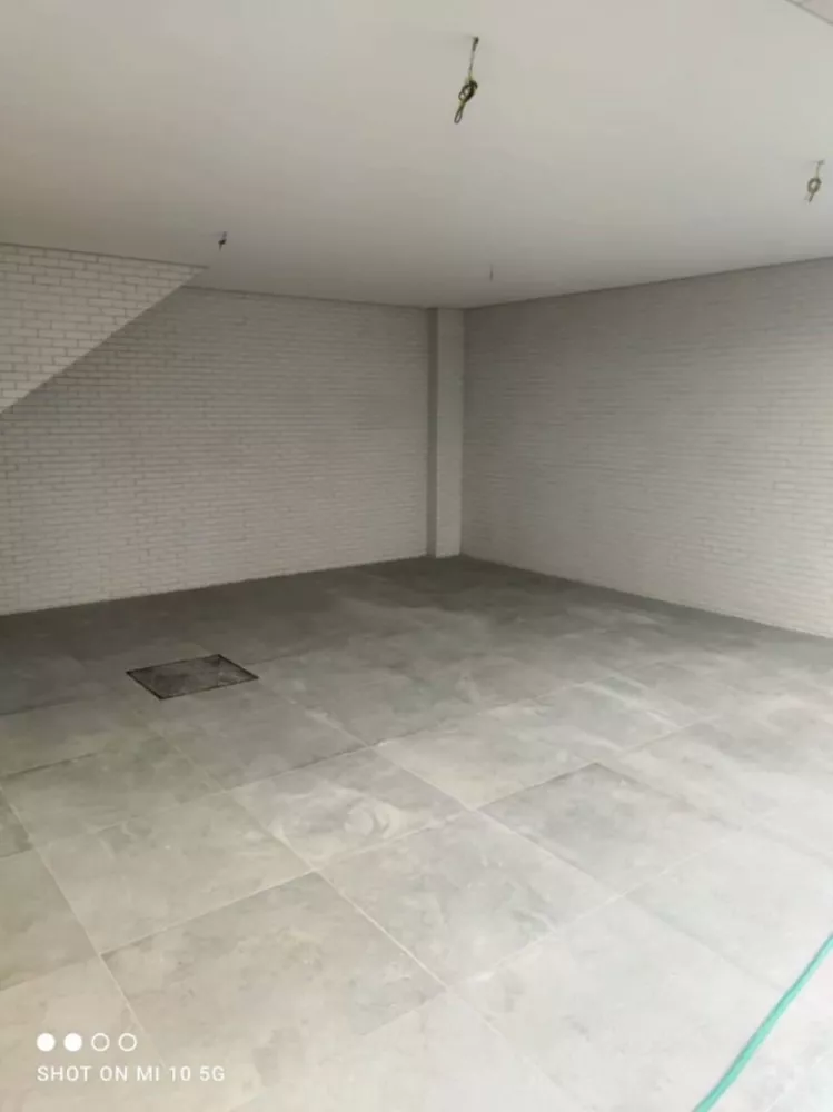 Casa à venda com 2 quartos, 100m² - Foto 4