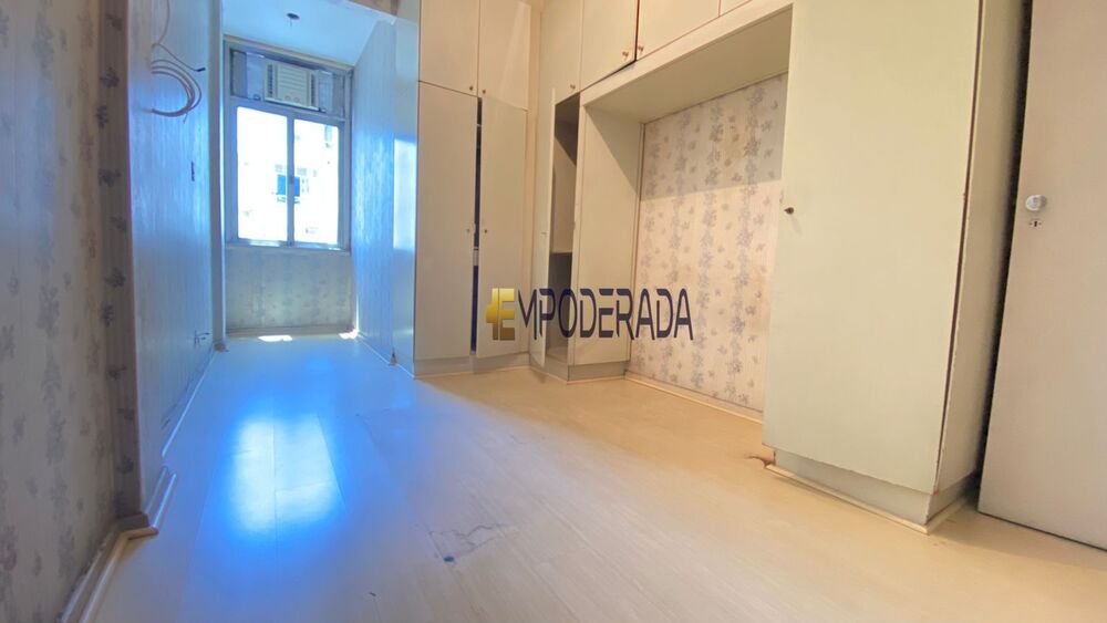 Apartamento à venda com 2 quartos, 70m² - Foto 13