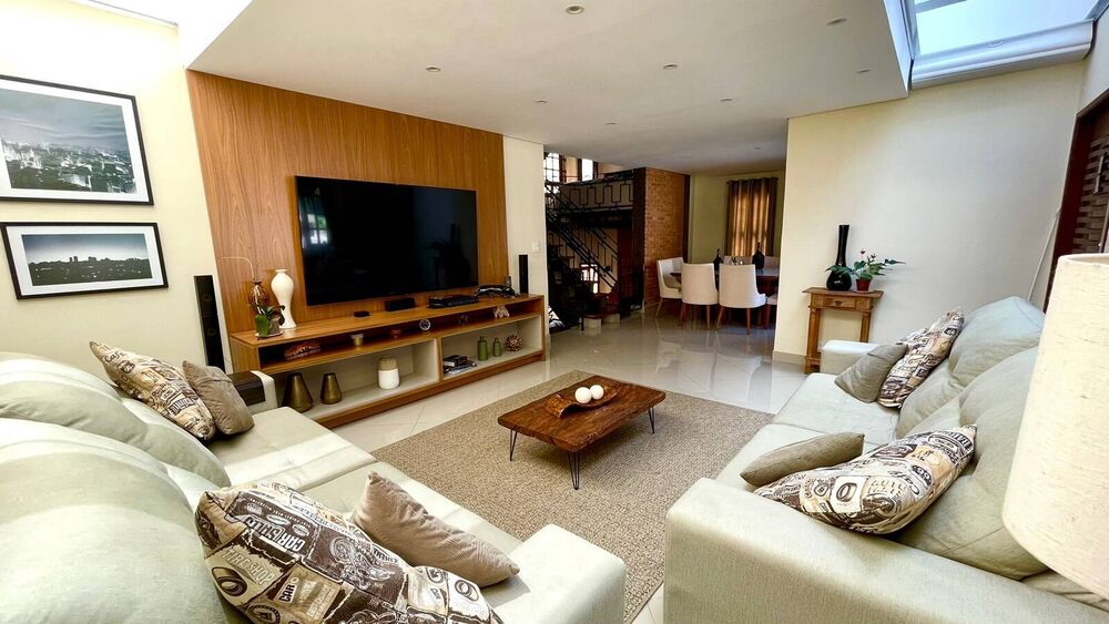 Casa à venda com 3 quartos, 360m² - Foto 3