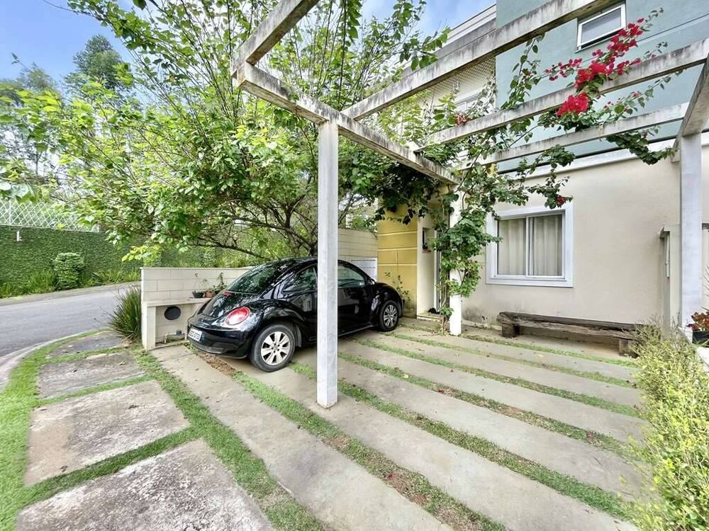Casa à venda com 3 quartos, 129m² - Foto 1