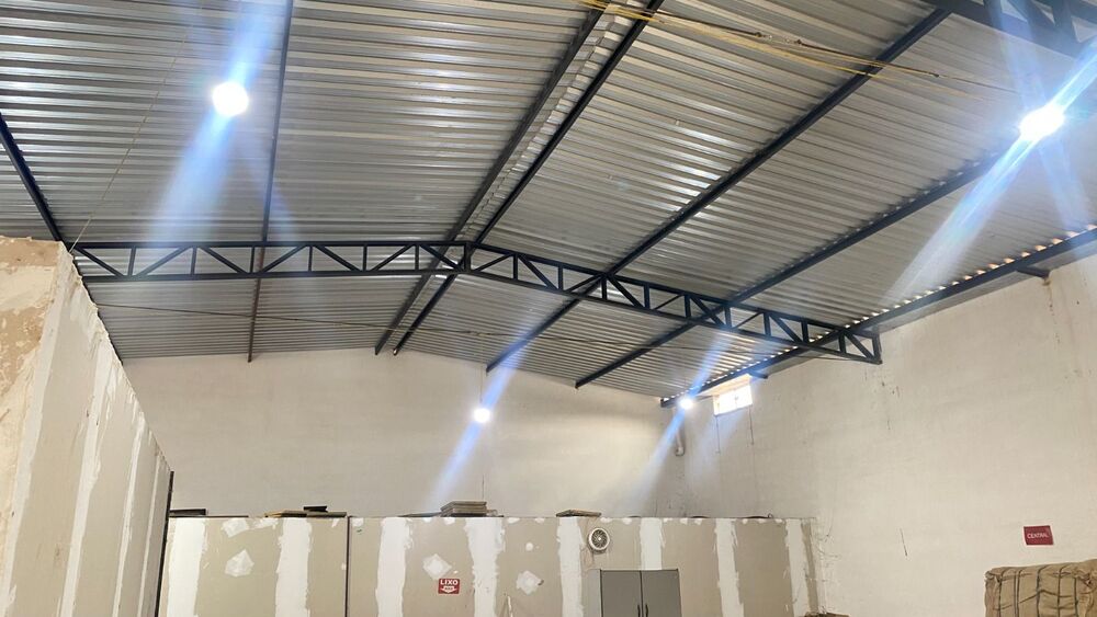 Depósito-Galpão, 250 m² - Foto 1