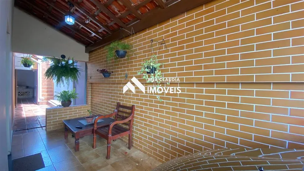 Casa, 3 quartos, 159 m² - Foto 1