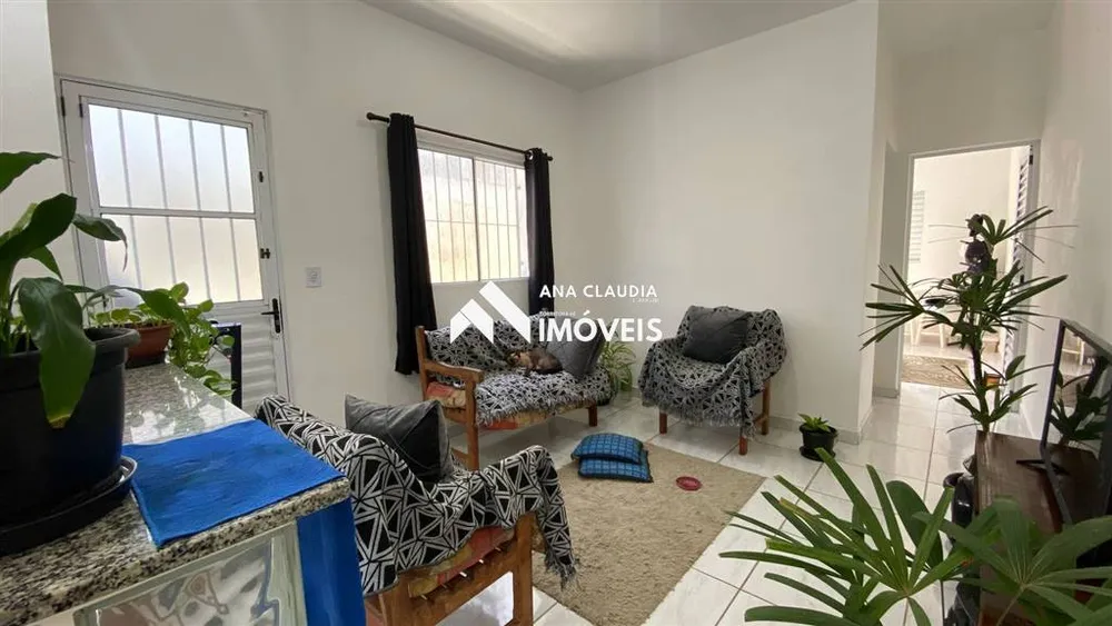 Casa, 2 quartos, 63 m² - Foto 1
