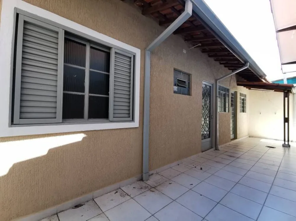 Casa, 4 quartos, 250 m² - Foto 1