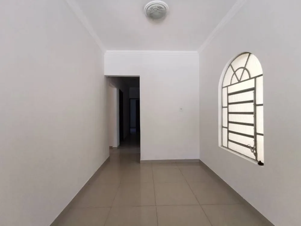 Casa, 4 quartos, 250 m² - Foto 4