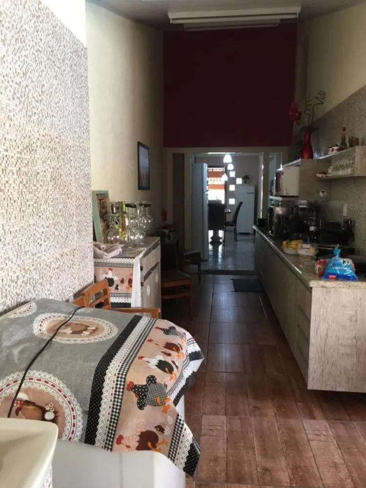 Casa, 3 quartos, 200 m² - Foto 2