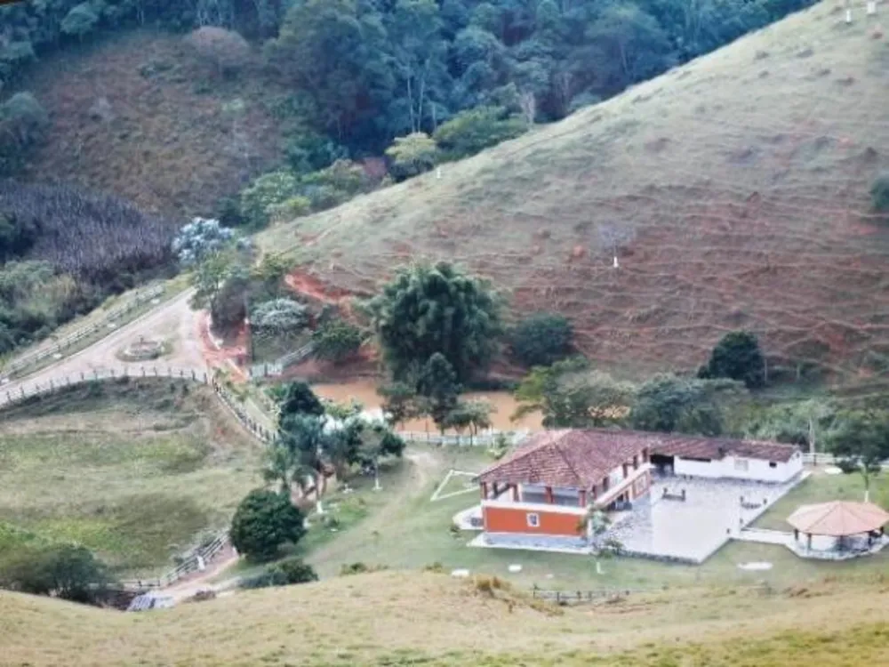 Sítio, 3 quartos, 68 hectares - Foto 1