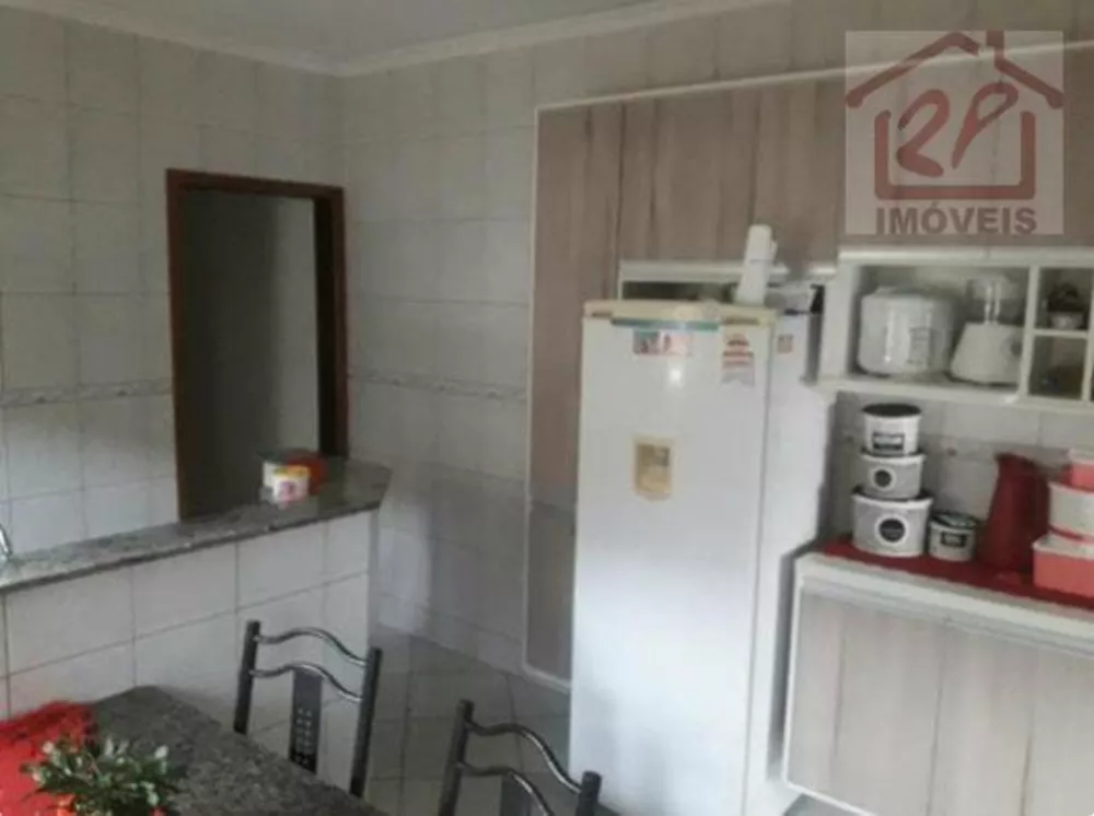 Casa à venda com 4 quartos, 130M2 - Foto 3