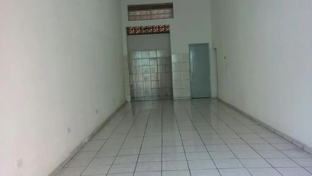 Casa, 1 quarto, 165 m² - Foto 2