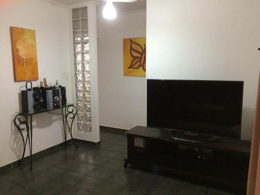 Casa, 3 quartos, 200 m² - Foto 2