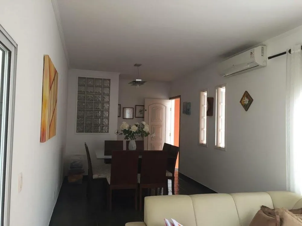 Casa, 3 quartos, 200 m² - Foto 5