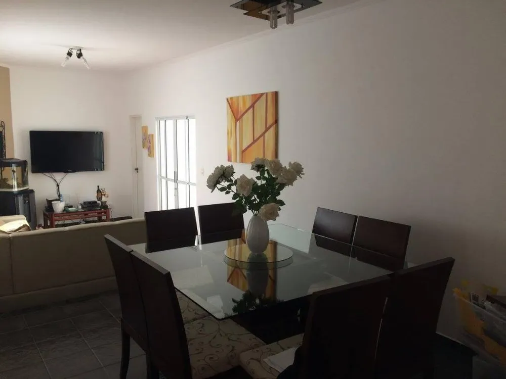 Casa, 3 quartos, 200 m² - Foto 8