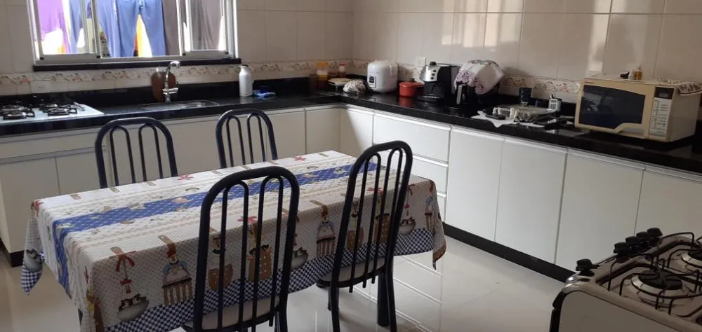 Casa, 3 quartos, 210 m² - Foto 3