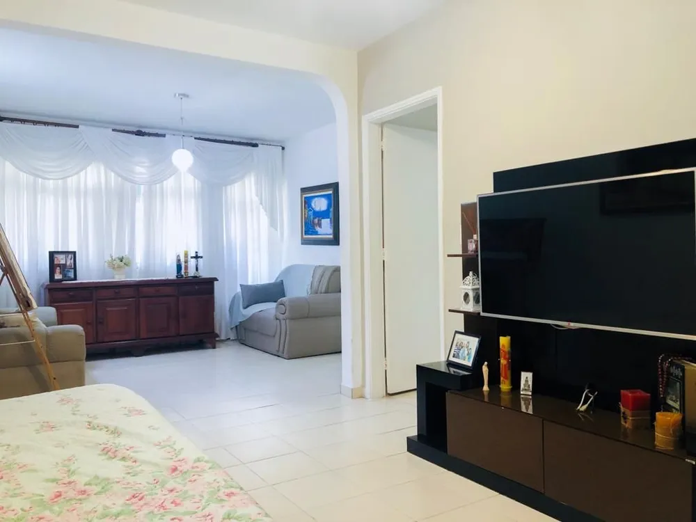 Casa, 4 quartos, 172 m² - Foto 1