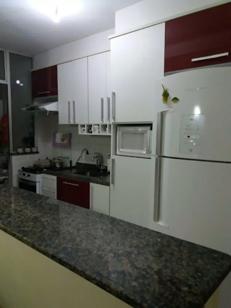 Apartamento à venda com 3 quartos, 74m² - Foto 4