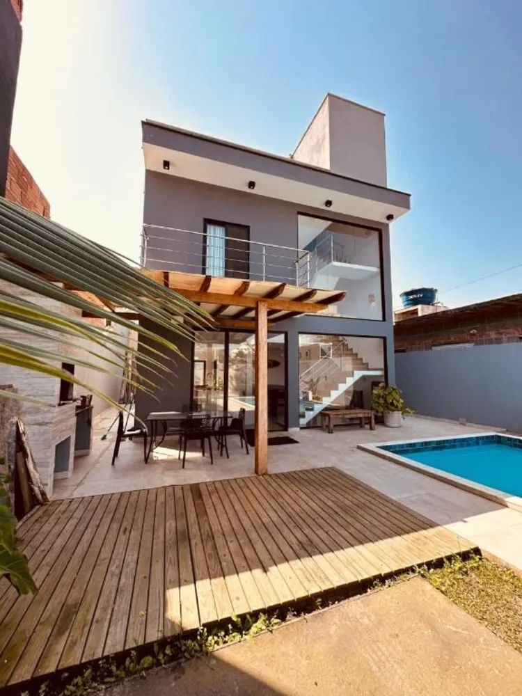 Casa, 3 quartos, 160 m² - Foto 1