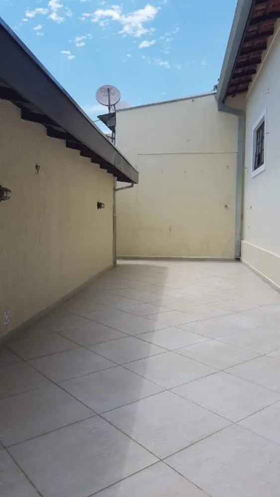 Casa, 3 quartos, 200 m² - Foto 1