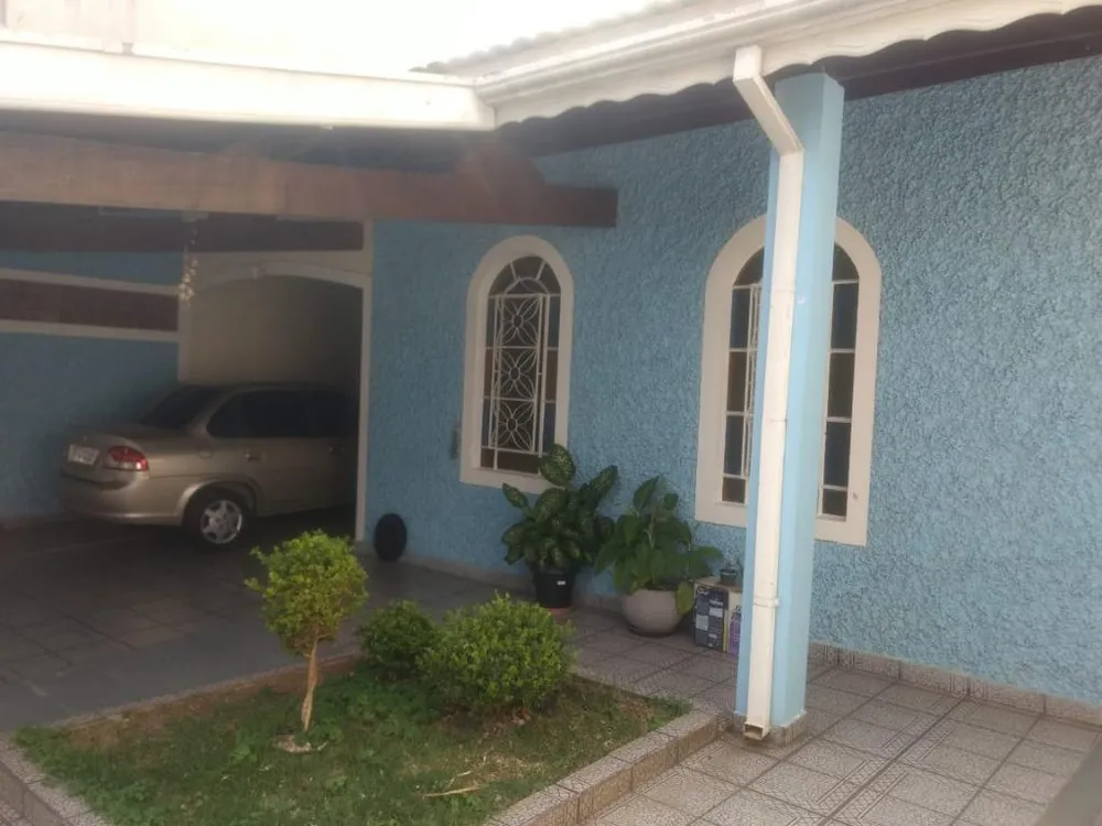 Casa, 3 quartos, 233 m² - Foto 1