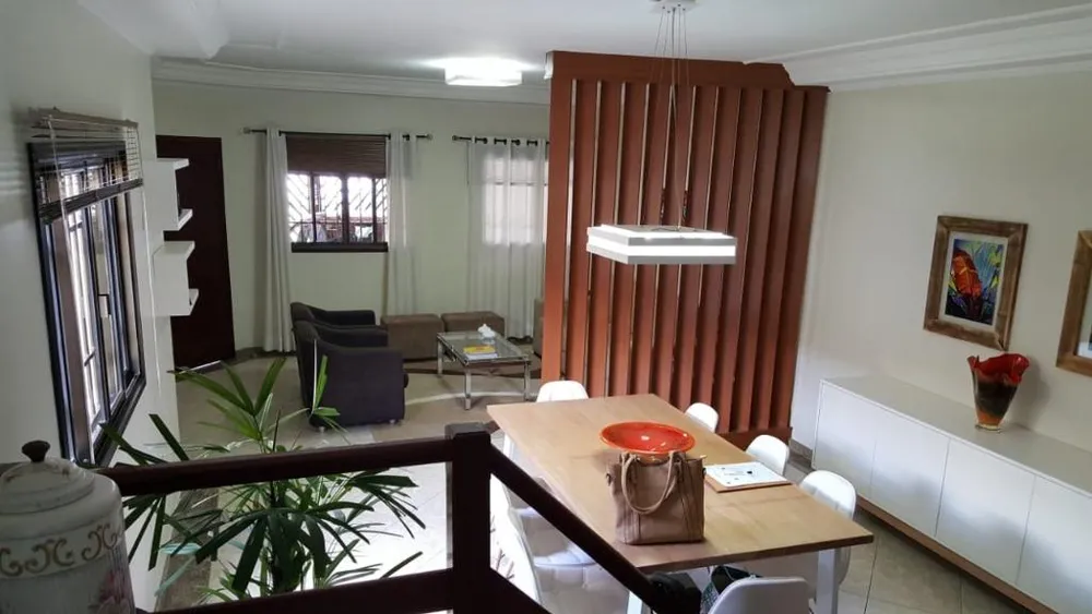 Sobrado, 3 quartos, 189 m² - Foto 1