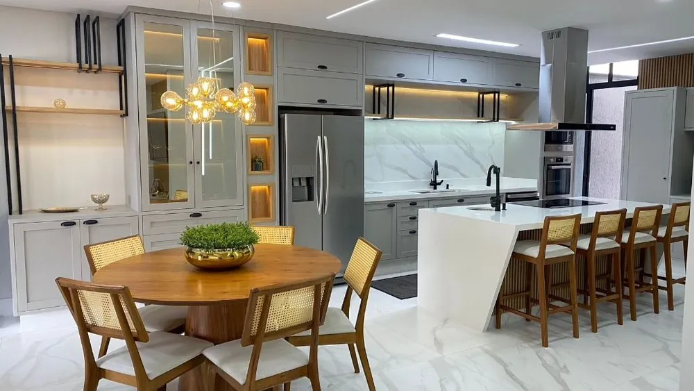 Casa, 3 quartos, 210 m² - Foto 1