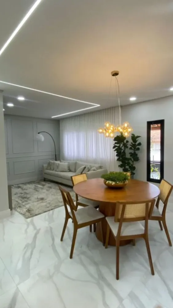 Casa, 3 quartos, 210 m² - Foto 3