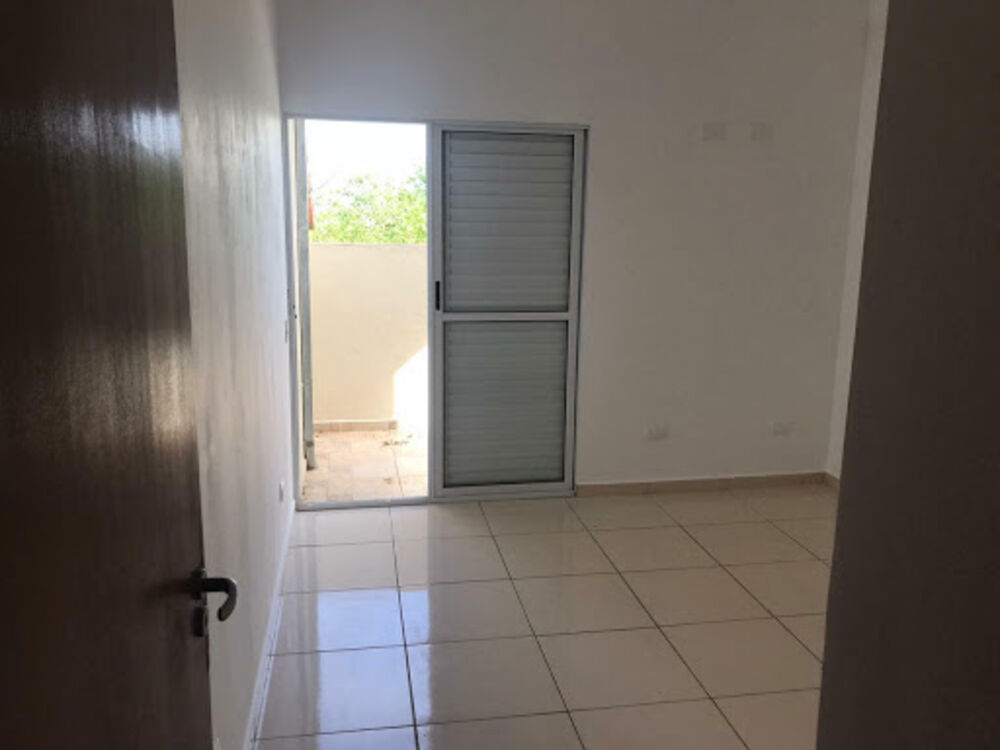 Casa à venda com 2 quartos, 55m² - Foto 10