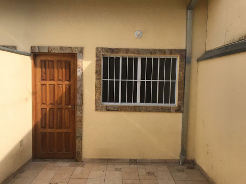 Casa à venda com 2 quartos, 55m² - Foto 1