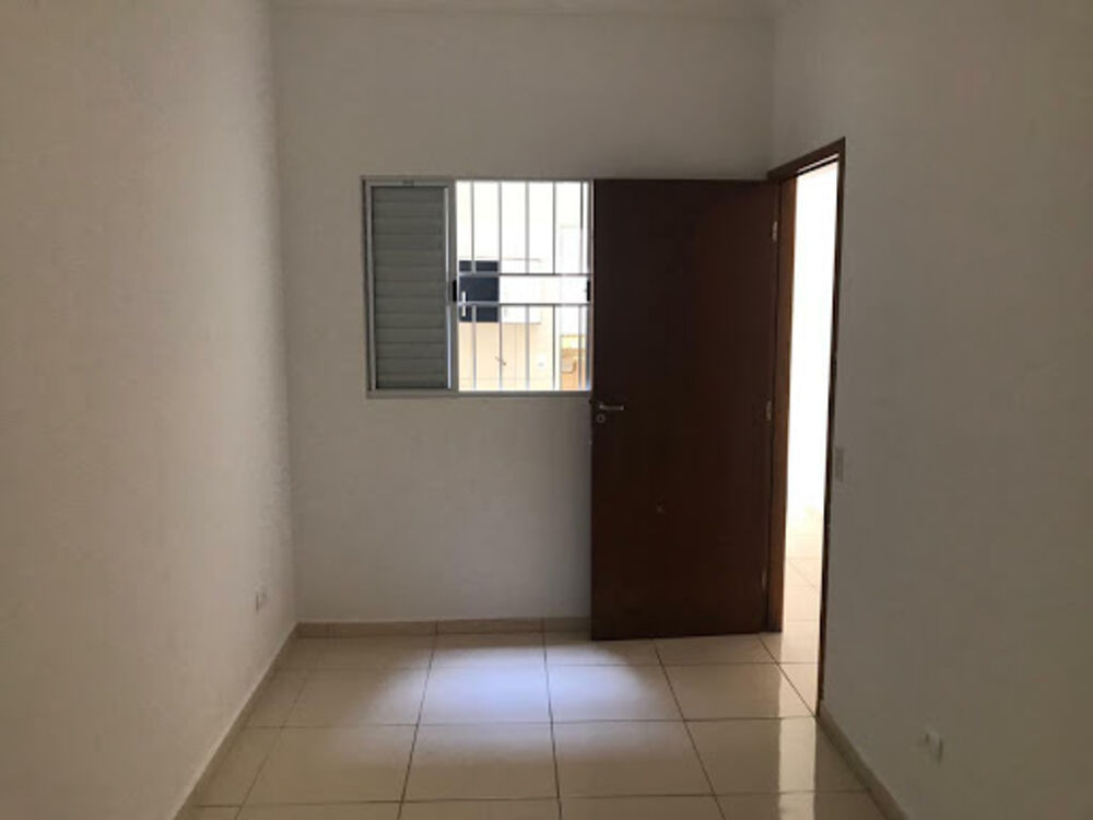 Casa à venda com 2 quartos, 55m² - Foto 8