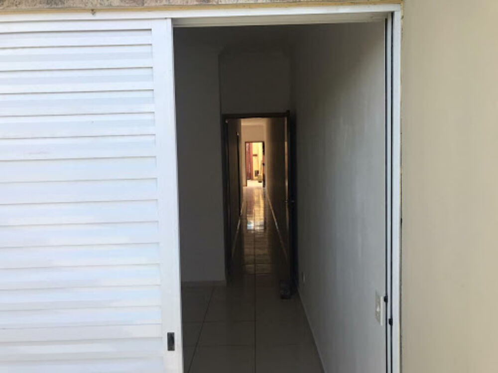 Casa à venda com 2 quartos, 55m² - Foto 11