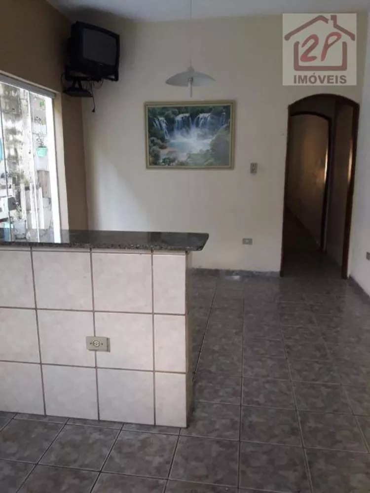 Sobrado à venda com 3 quartos, 180m² - Foto 1