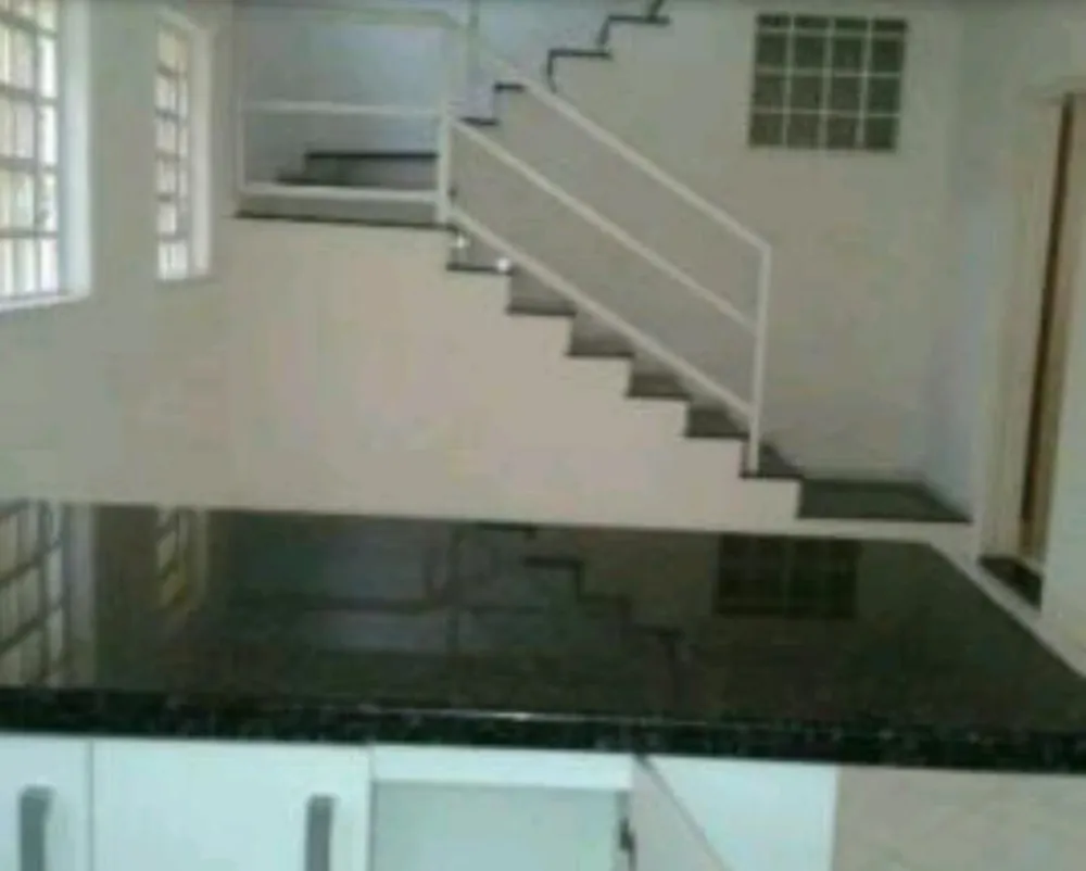 Casa, 3 quartos, 166 m² - Foto 2