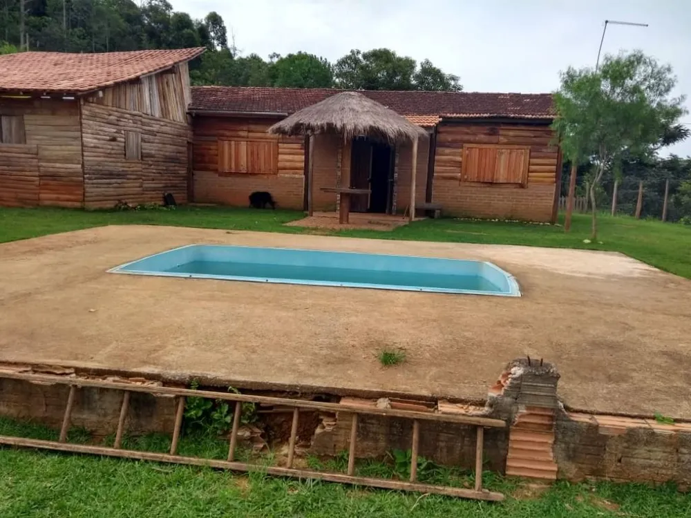 Chácara, 3 quartos, 9000 m² - Foto 1