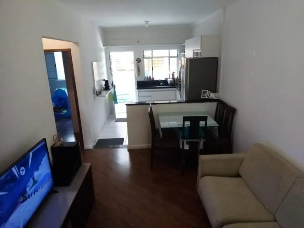 Casa, 2 quartos, 66 m² - Foto 1