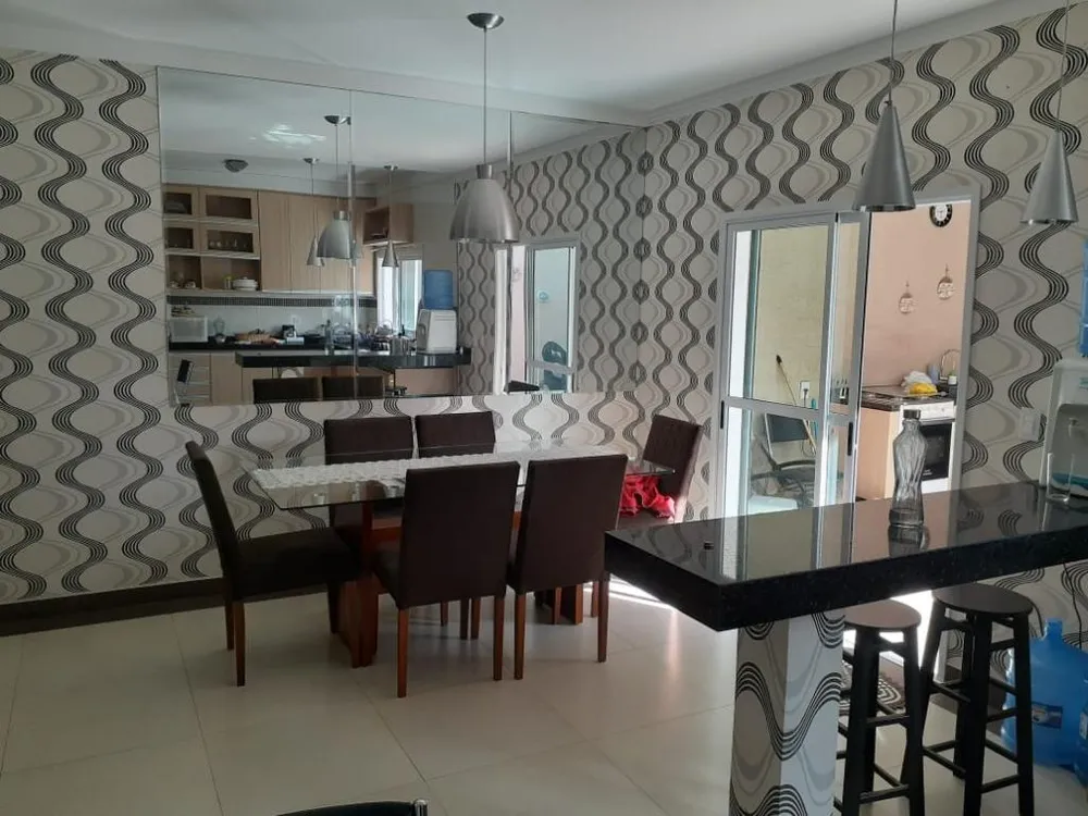 Casa, 3 quartos, 200 m² - Foto 2