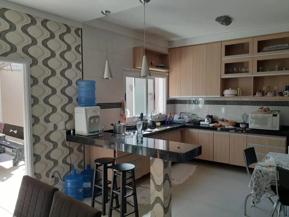 Casa, 3 quartos, 200 m² - Foto 4