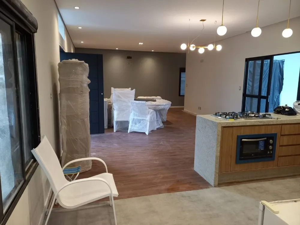 Casa, 4 quartos, 238 m² - Foto 2
