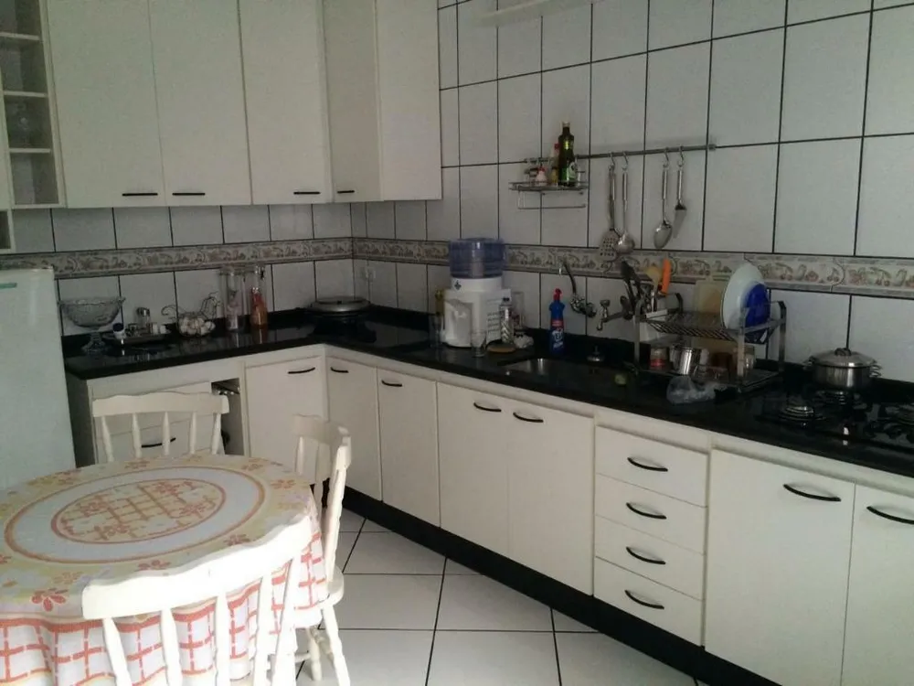 Casa, 3 quartos, 300 m² - Foto 8