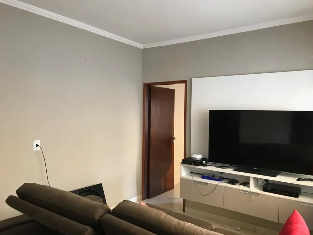 Casa, 3 quartos, 166 m² - Foto 1