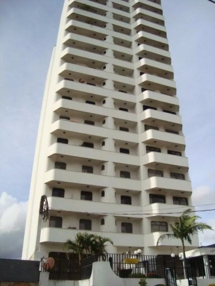Apartamento, 4 quartos, 220 m² - Foto 1