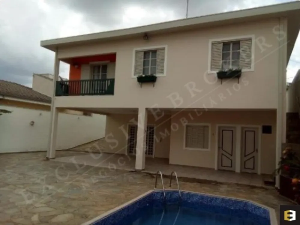Casa, 3 quartos, 256 m² - Foto 1