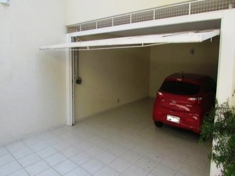 Casa, 3 quartos, 256 m² - Foto 2