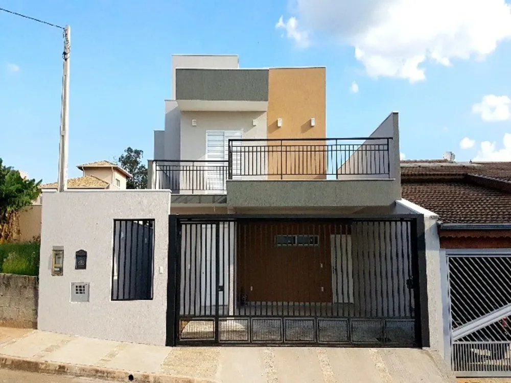 Sobrado, 3 quartos, 211 m² - Foto 1