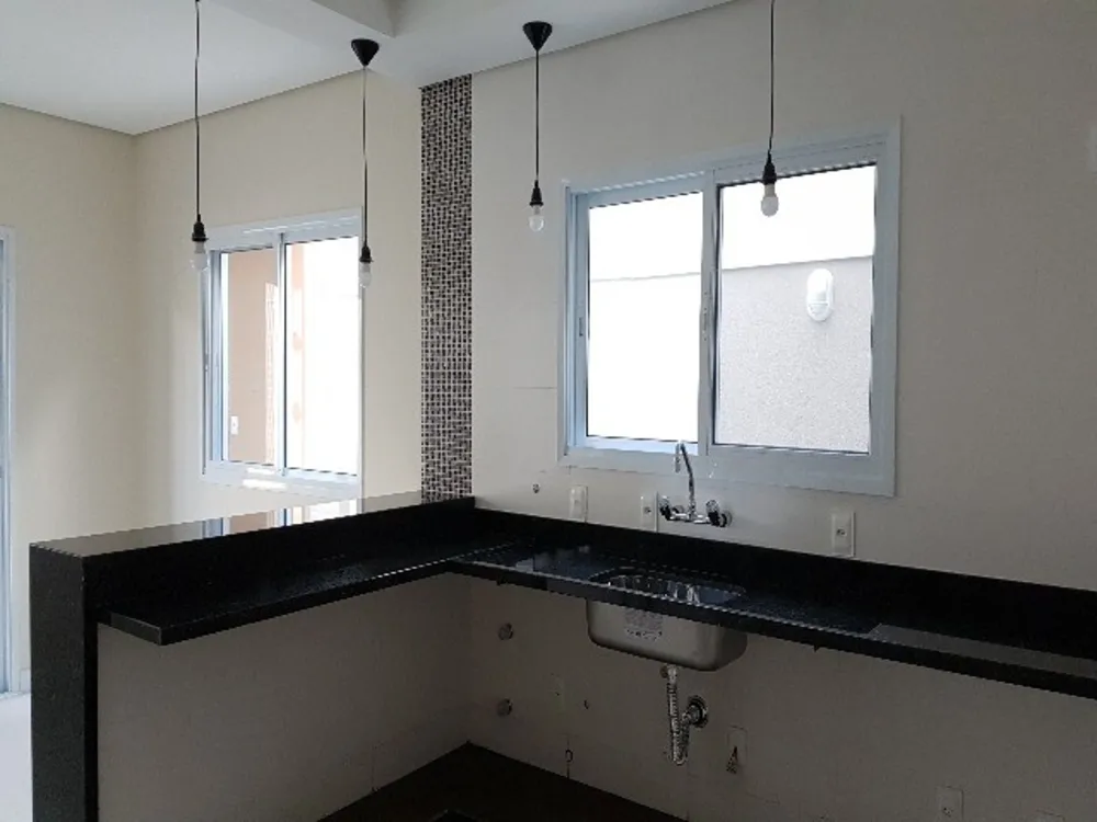 Sobrado, 3 quartos, 211 m² - Foto 2