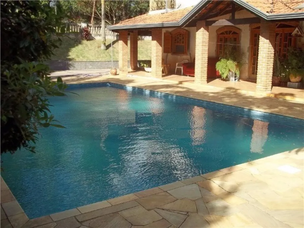 Chácara, 4 quartos, 1700 m² - Foto 1