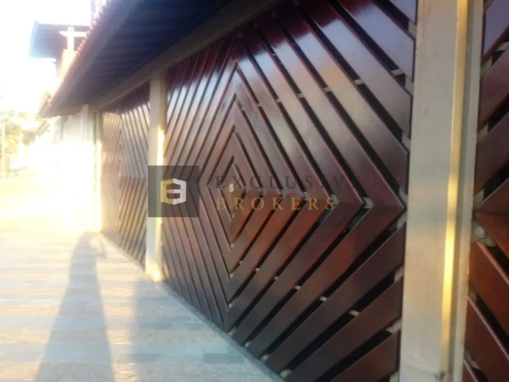 Sobrado, 4 quartos, 330 m² - Foto 1