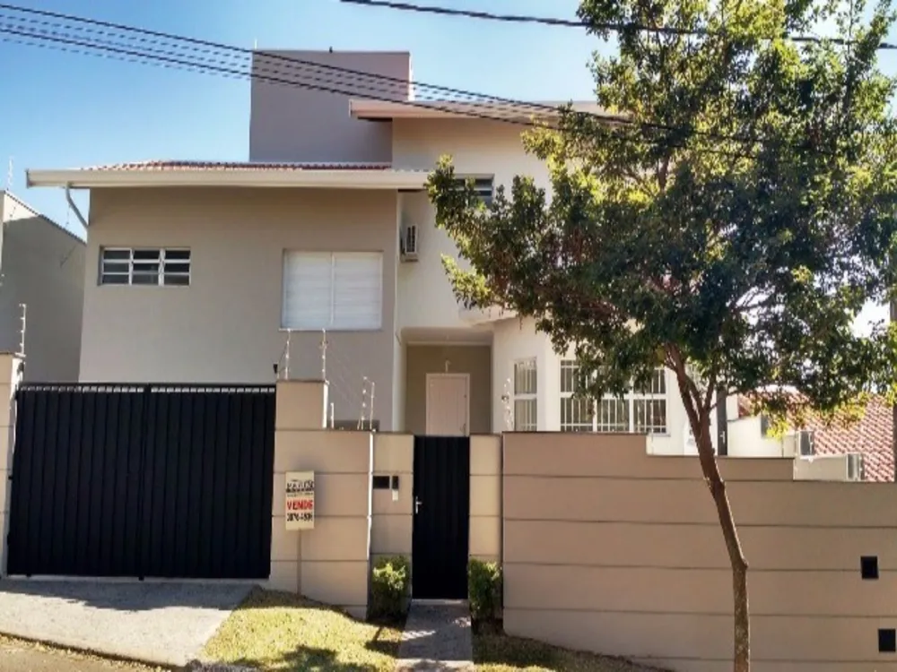 Casa, 3 quartos, 257 m² - Foto 1