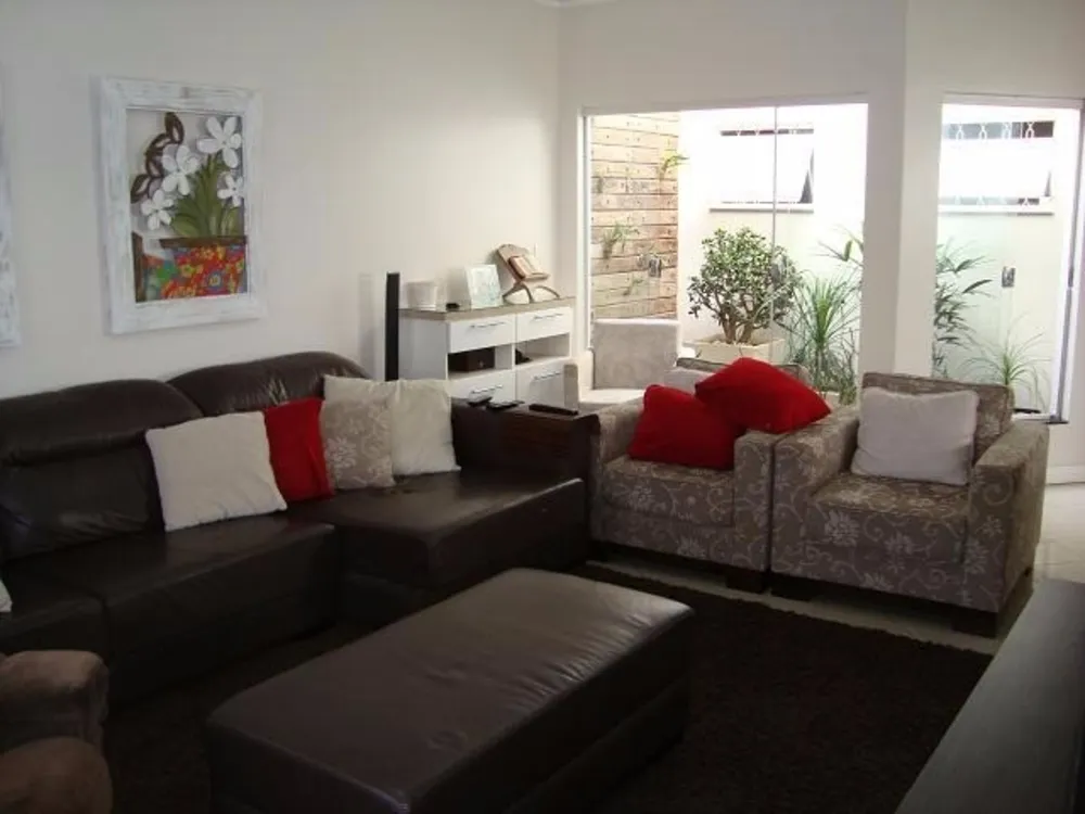 Casa, 3 quartos, 190 m² - Foto 1